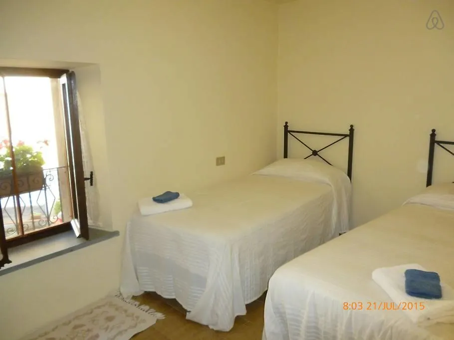 Tuscan Hilltop Motrone Guest house